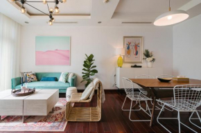 Căn hộ dịch vụ cao cấp 2 phòng ngủ Vinhomes Royal City R4B.11.23